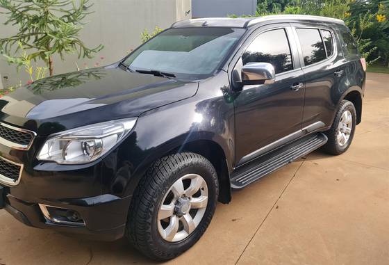 CHEVROLET TRAILBLAZER 2.8 LTZ 4X4 16V TURBO DIESEL 4P AUTOMÁTICO CHEVROLET TRAILBLAZER 2.8 LTZ 4X4 16V TURBO DIESEL 4P AUTOMÁTICO